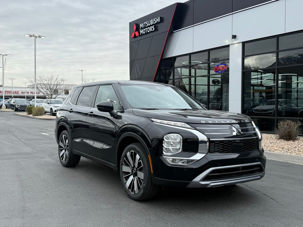 2026 Mitsubishi Outlander SE S-AWC's photo