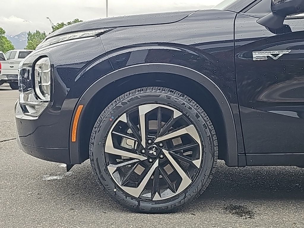 2025 Mitsubishi Outlander Plug-in Hybrid SEL - Photo 33