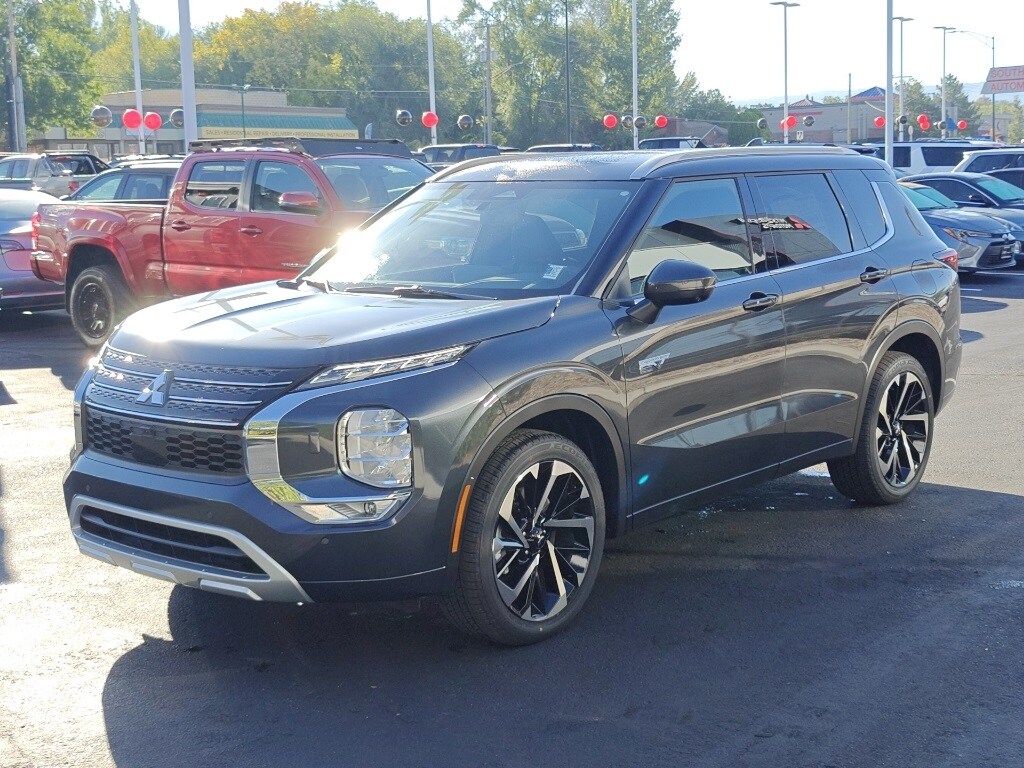 2025 Mitsubishi Outlander PHEV SEL photo 2