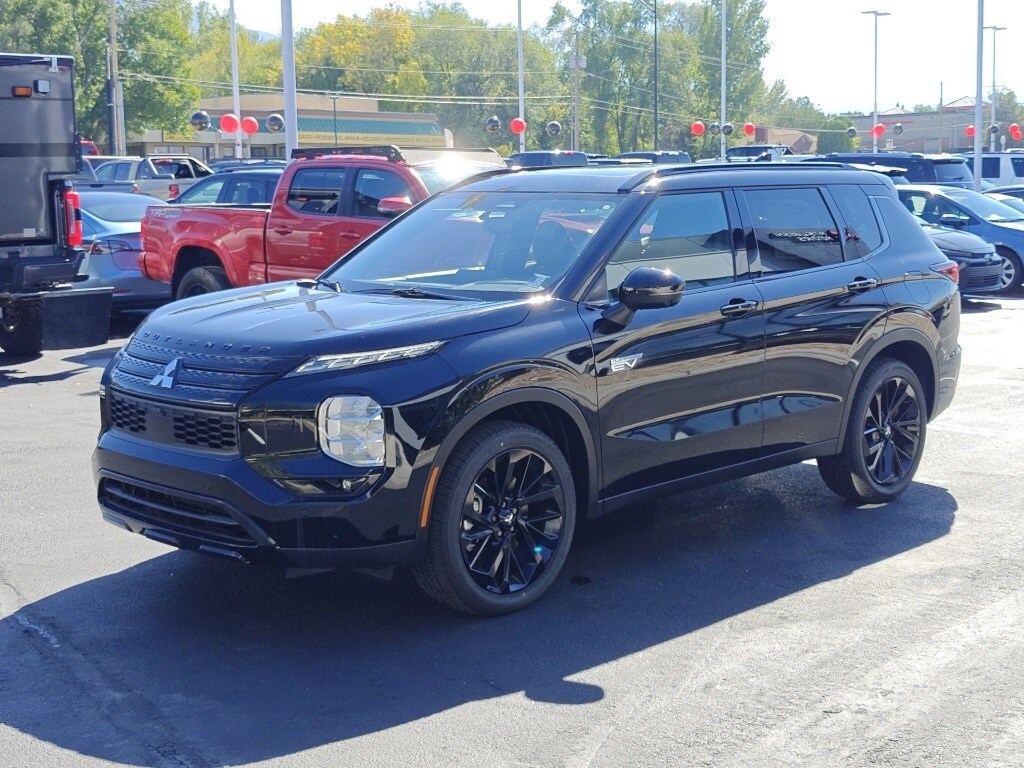 2025 Mitsubishi Outlander PHEV SEL photo 2