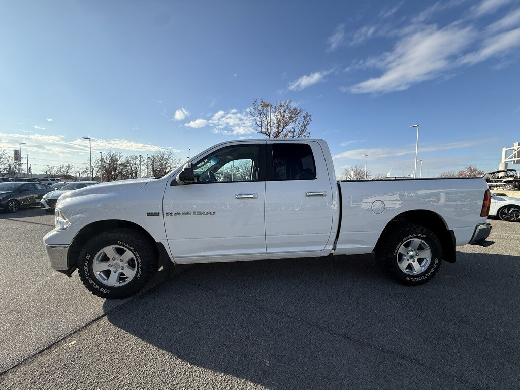 2012 Ram 1500 SLT photo 2