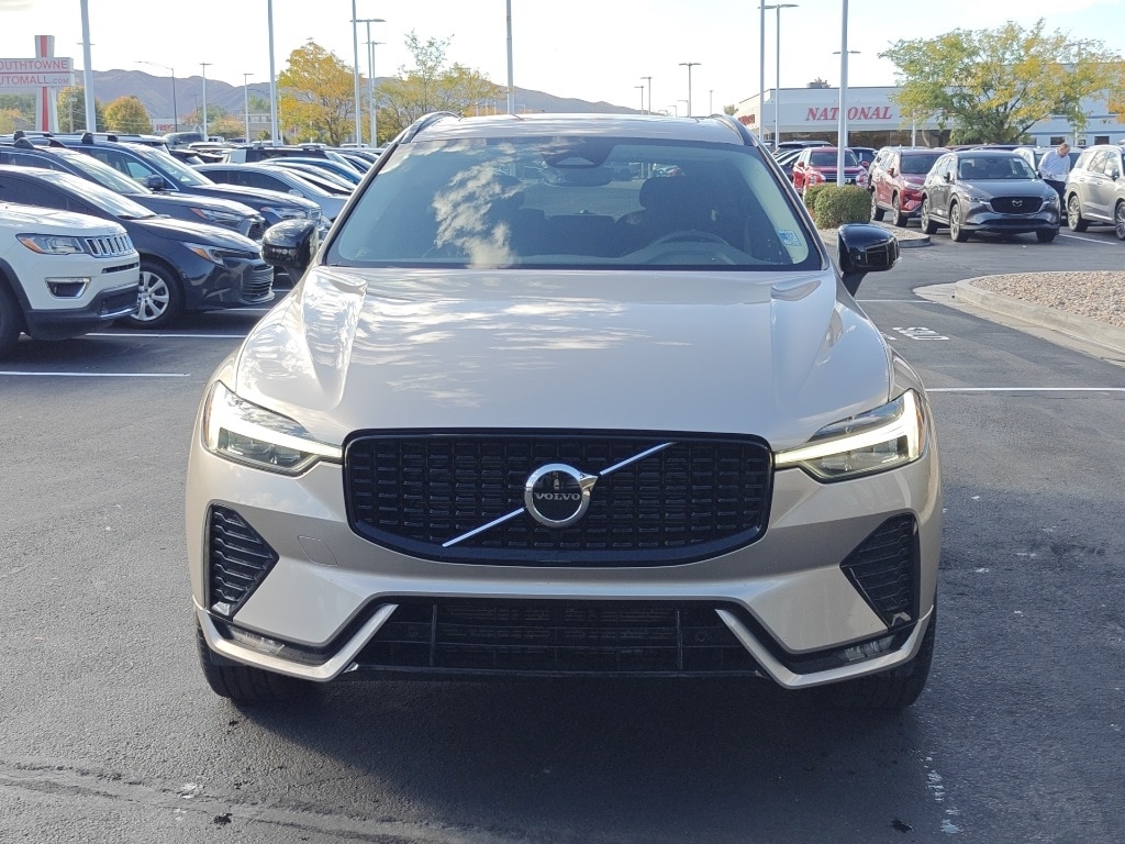 Used 2025 Volvo XC60 B5 Core SUV