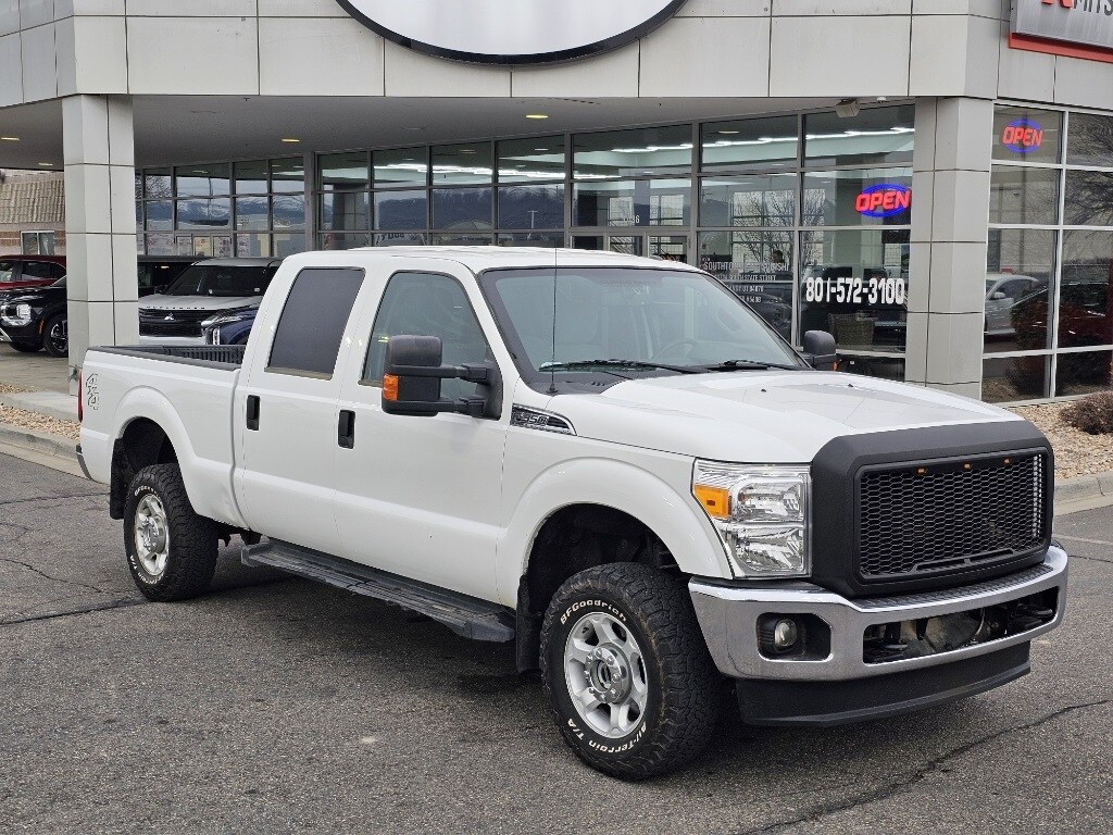 2016 Ford F-350 XLT photo 3