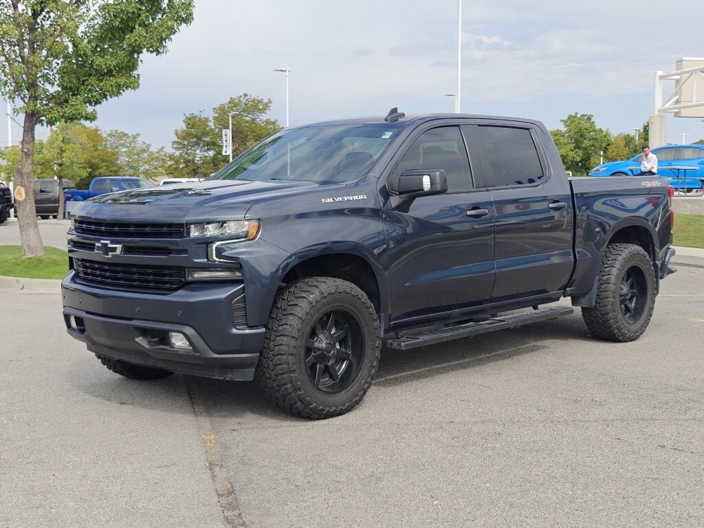 2021 Chevrolet Silverado 1500 RST photo 3