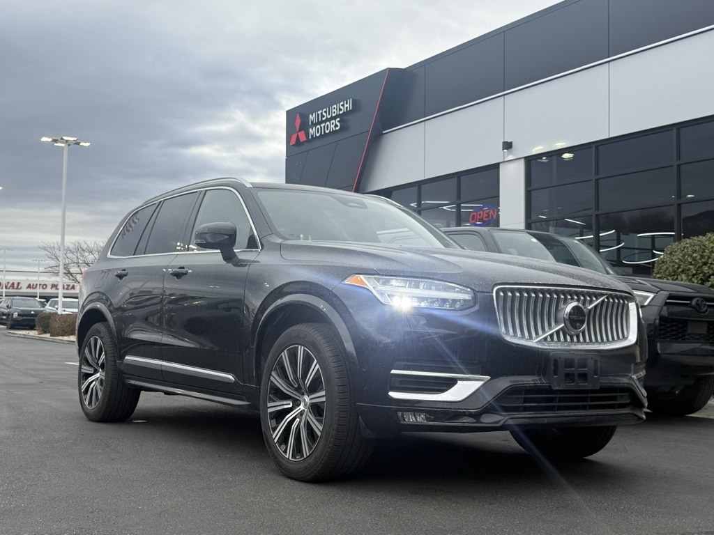 2025 Volvo XC90 Plus's photo