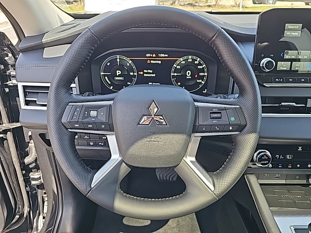 2025 Mitsubishi Outlander Plug-in Hybrid SEL - Photo 14