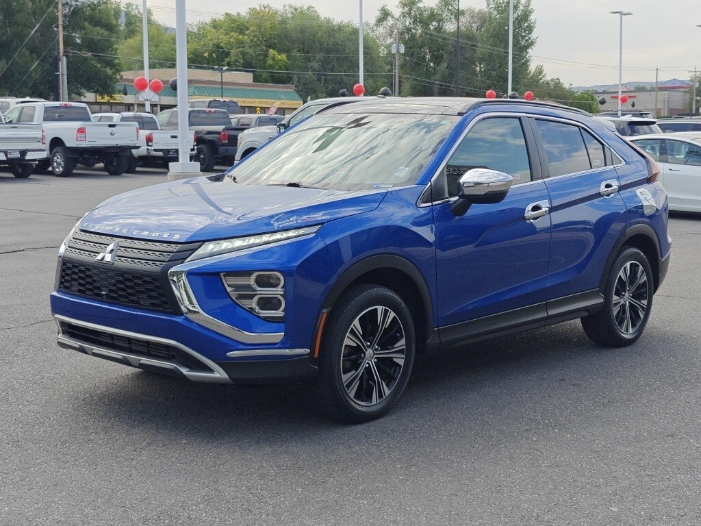 2022 Mitsubishi Eclipse Cross SE photo 3