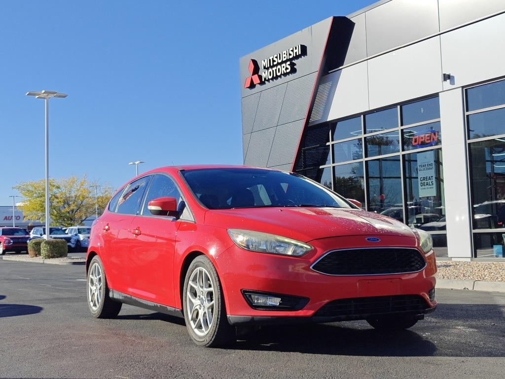 Used 2015 Ford Focus SE Hatchback