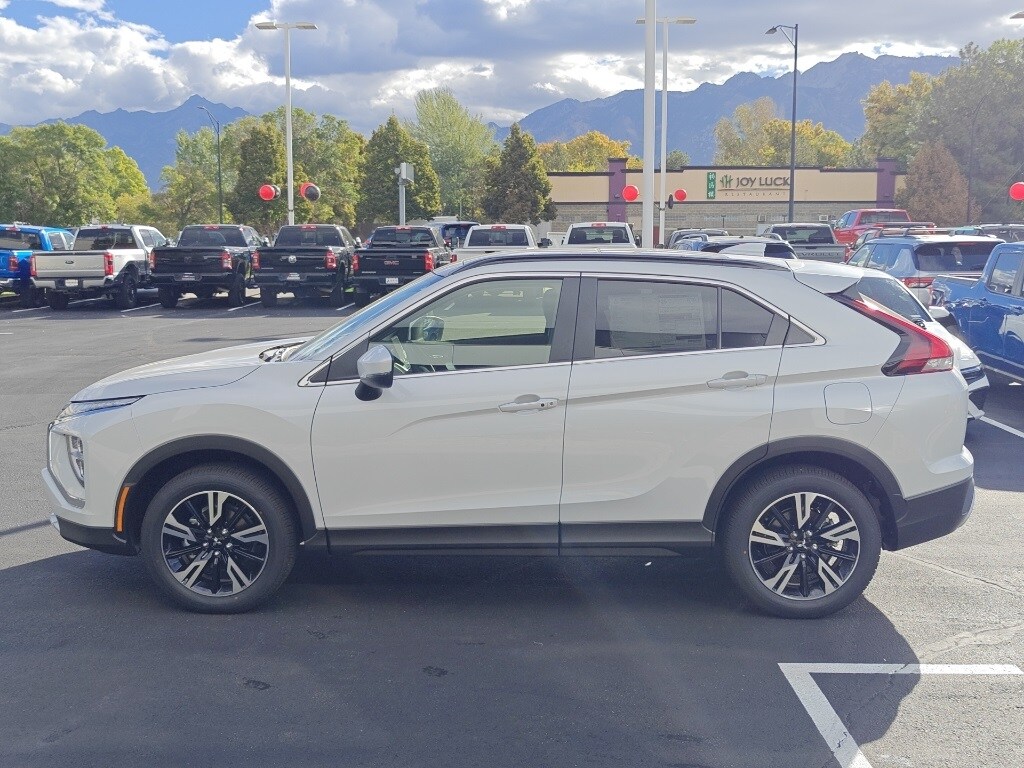 2026 Mitsubishi Eclipse Cross SEL photo 3