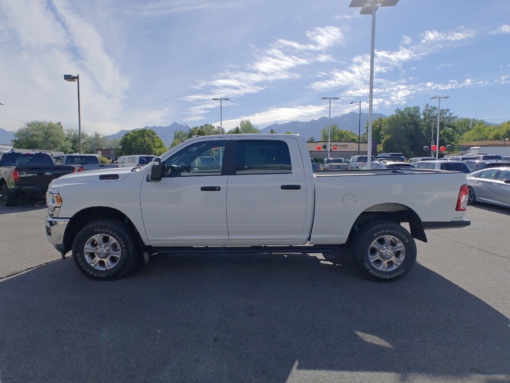 2023 Ram 2500 Big Horn photo 4