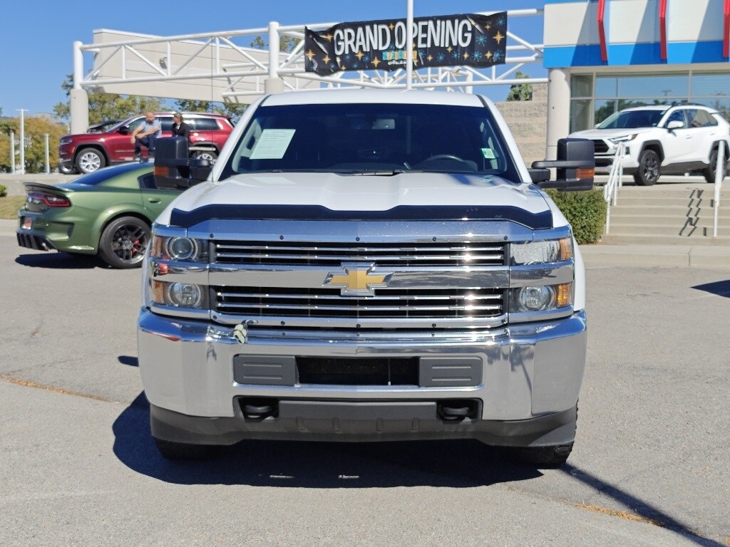 2018 Chevrolet Silverado 2500HD photo 2
