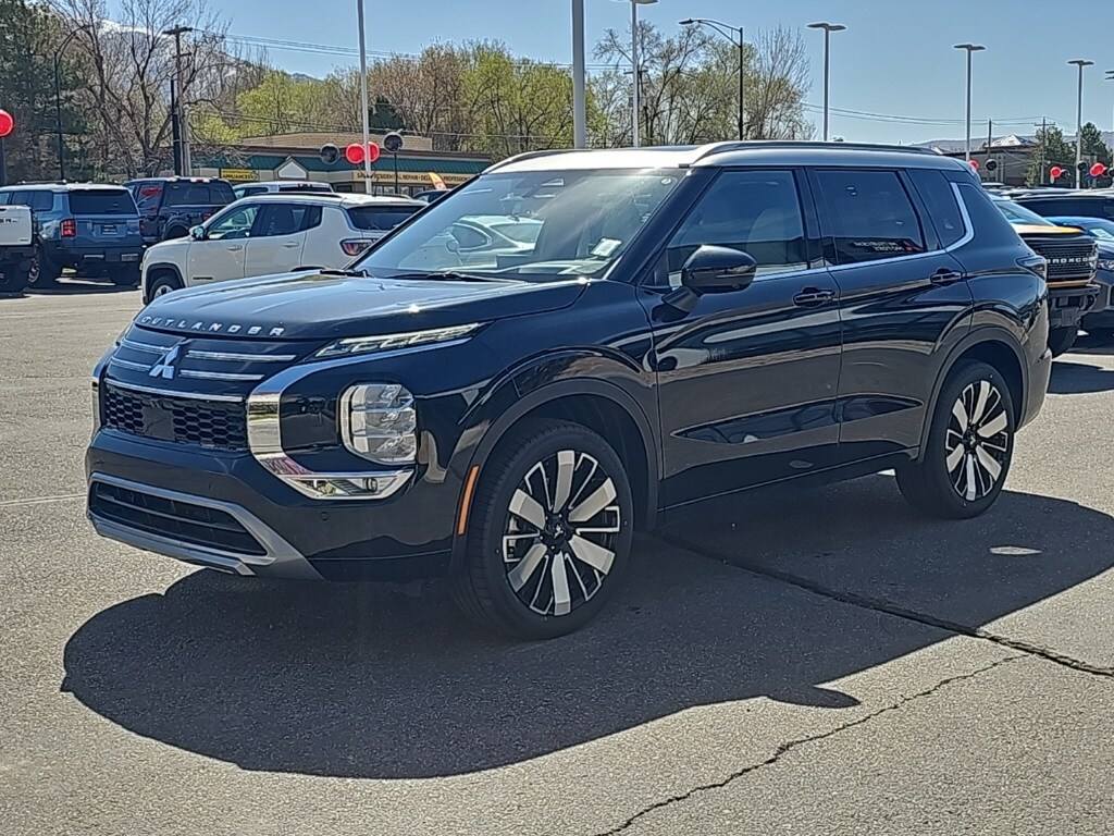 2025 Mitsubishi Outlander SEL GT photo 3