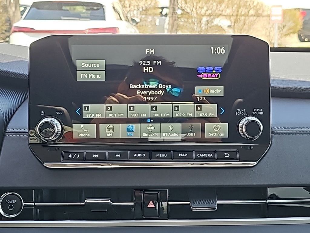 2025 Mitsubishi Outlander Plug-in Hybrid SEL - Photo 18