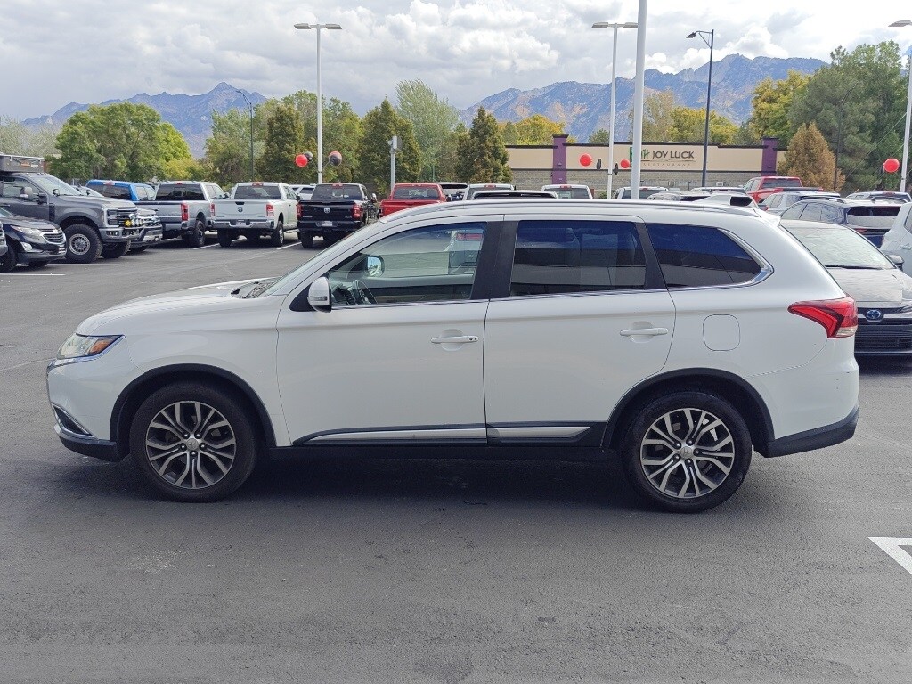 2018 Mitsubishi Outlander SEL photo 3