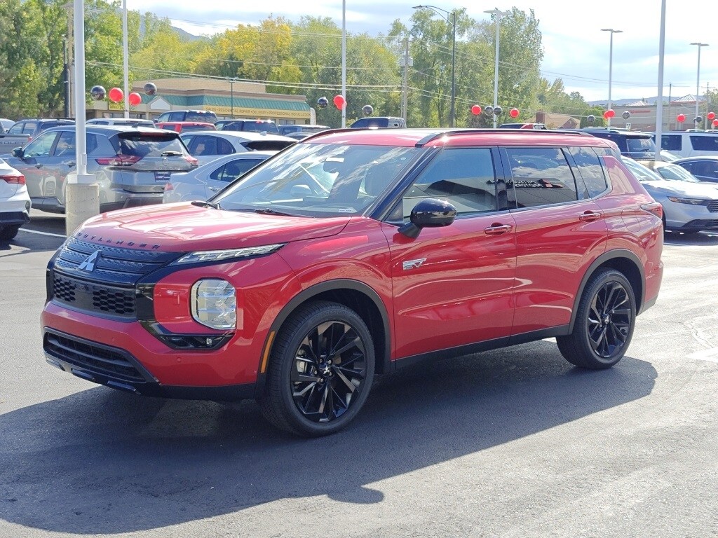 2025 Mitsubishi Outlander PHEV SEL photo 3