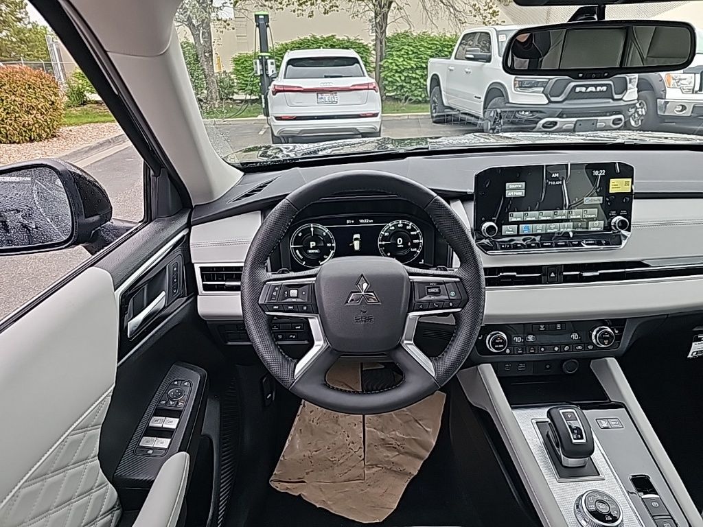 2025 Mitsubishi Outlander Plug-in Hybrid SEL - Photo 23