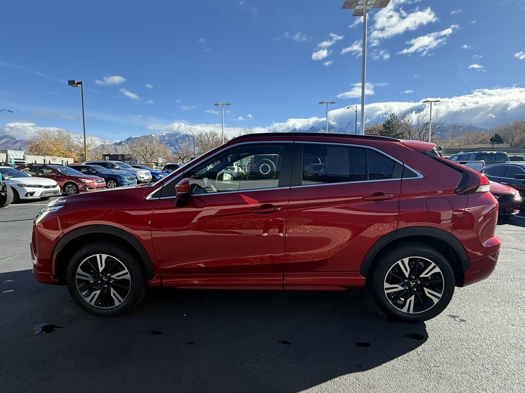 2025 Mitsubishi Eclipse Cross SEL photo 2