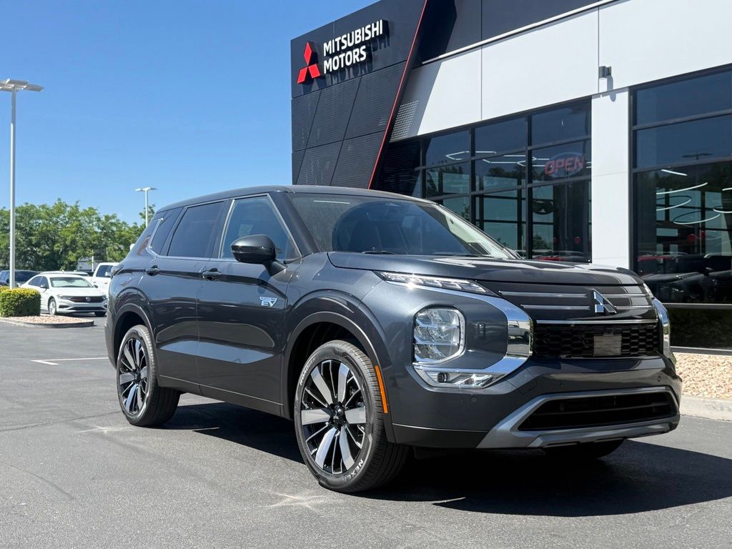 2026 Mitsubishi Outlander Plug-in Hybrid SE S-AWC's photo