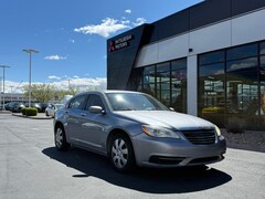 2014 Chrysler 200 LX Sedan