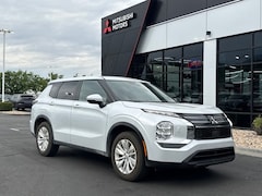 2026 Mitsubishi Outlander ES SUV