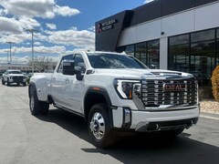 2024 GMC Sierra 3500 HD Denali Truck Crew Cab