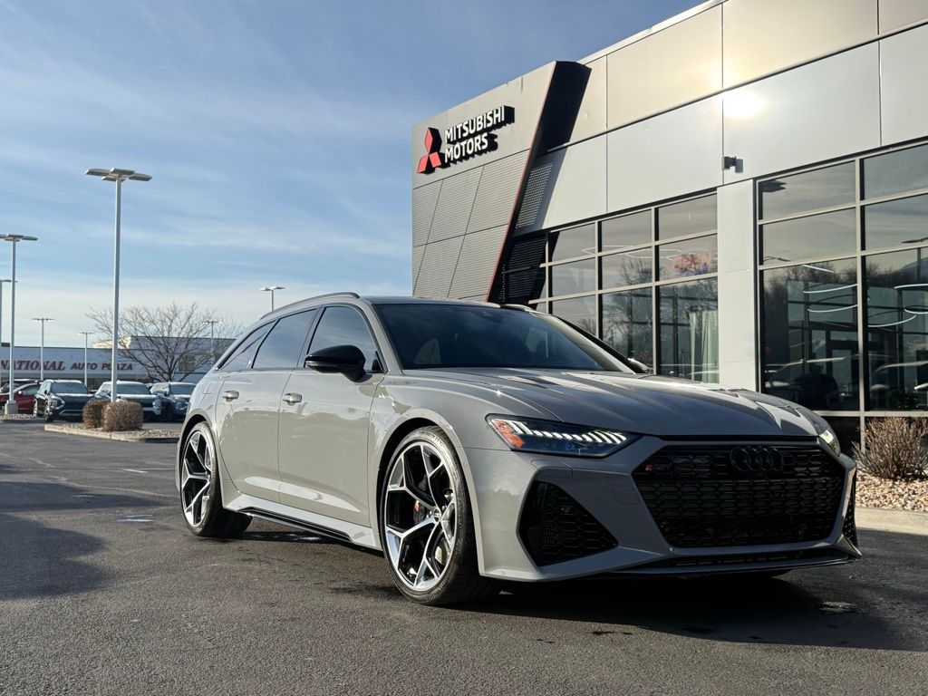 2025 Audi RS 6 Avant Performance's photo