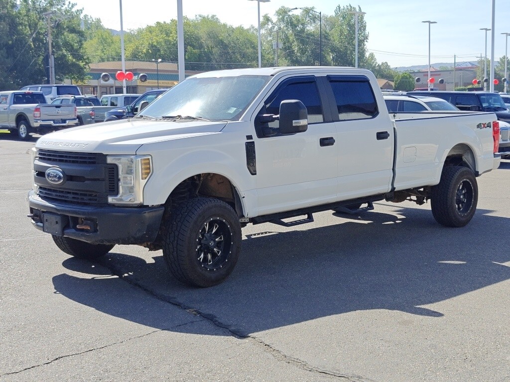 2019 Ford F-250 XL photo 3