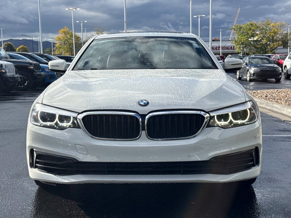 WBAJE7C59KWD55500