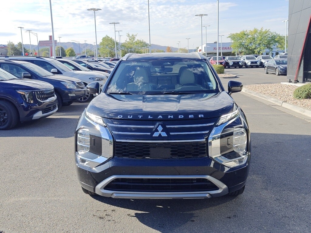 2025 Mitsubishi Outlander SEL GT photo 2