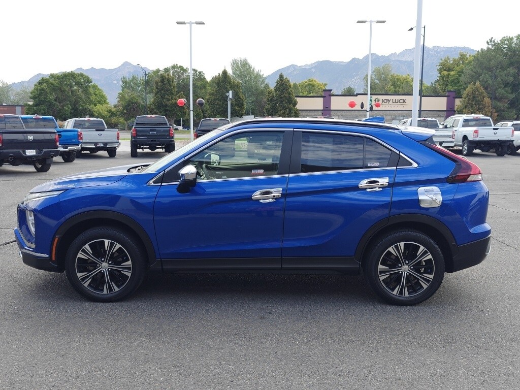 2022 Mitsubishi Eclipse Cross SE photo 4