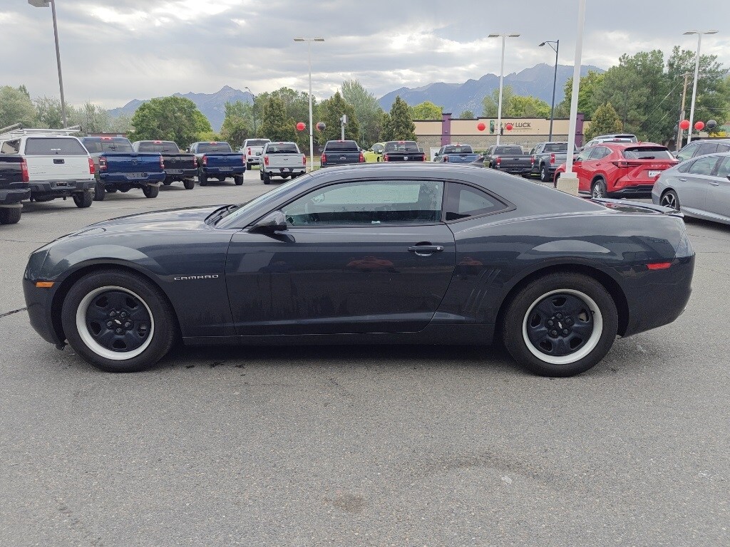 2013 Chevrolet Camaro 1LS photo 2