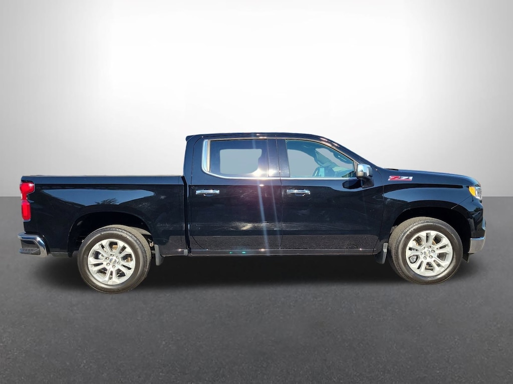 Used 2022 Chevrolet Silverado 1500 LTZ Truck Crew Cab