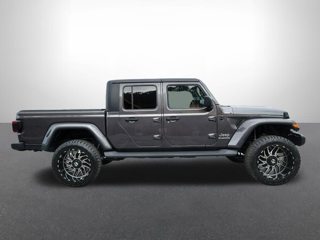 Used 2020 Jeep Gladiator Overland Truck Crew Cab