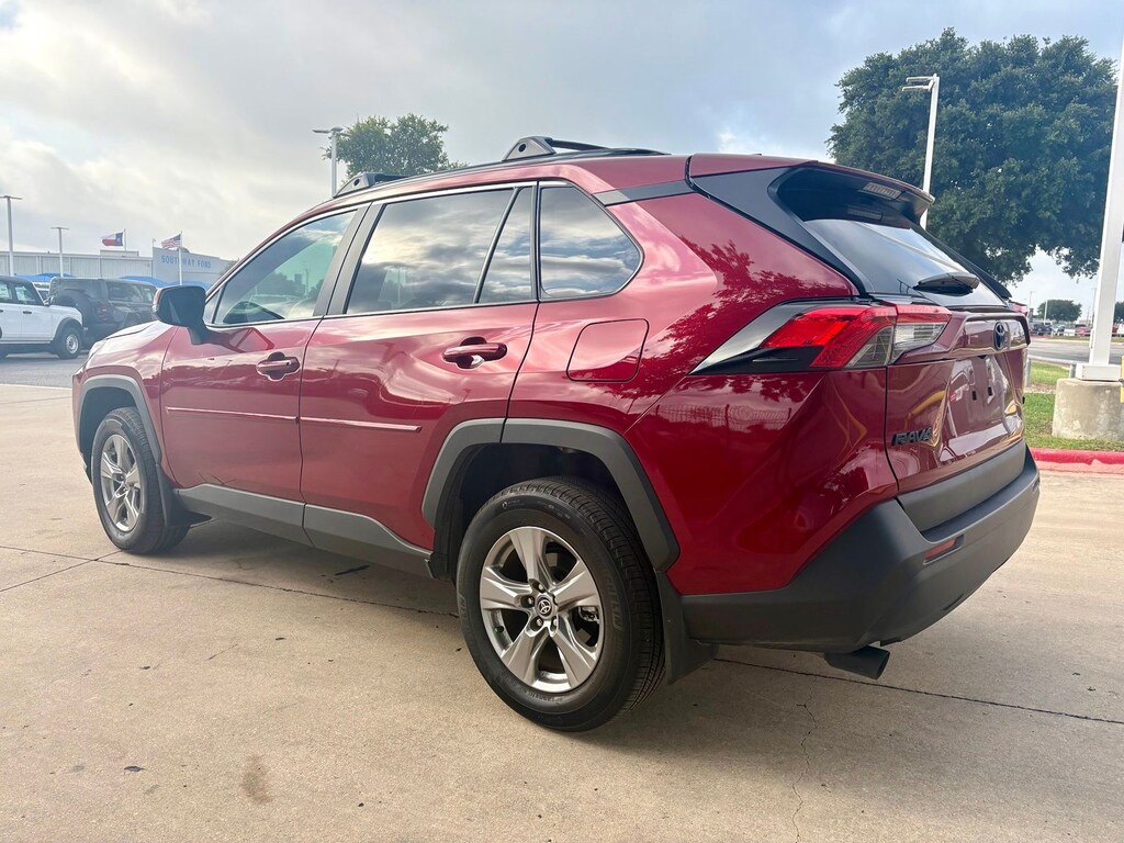 Used 2025 Toyota RAV4 XLE SUV