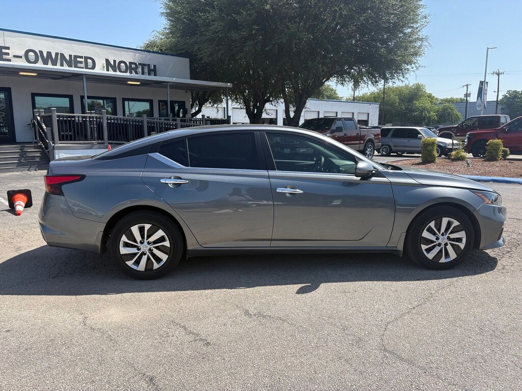 Used 2022 Nissan Altima 2.5 S Sedan