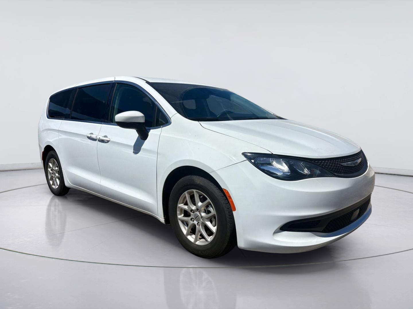 2023 Chrysler Voyager