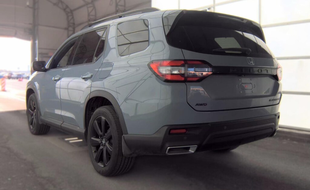 Used 2025 Honda Pilot Black Edition SUV