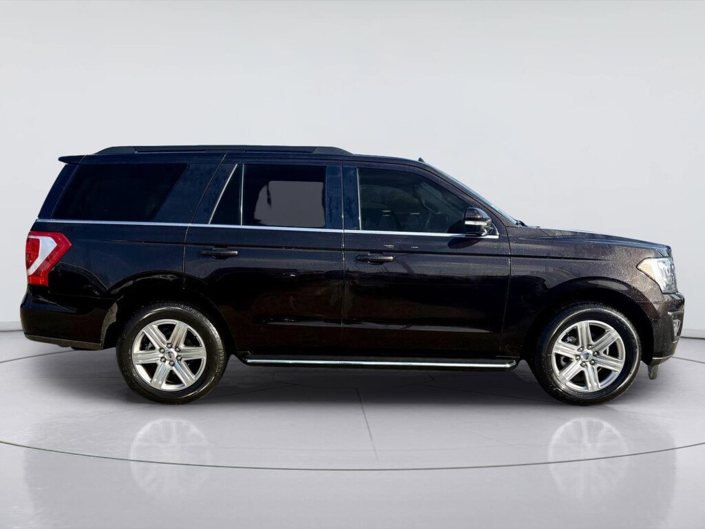 Used 2021 Ford Expedition XLT SUV