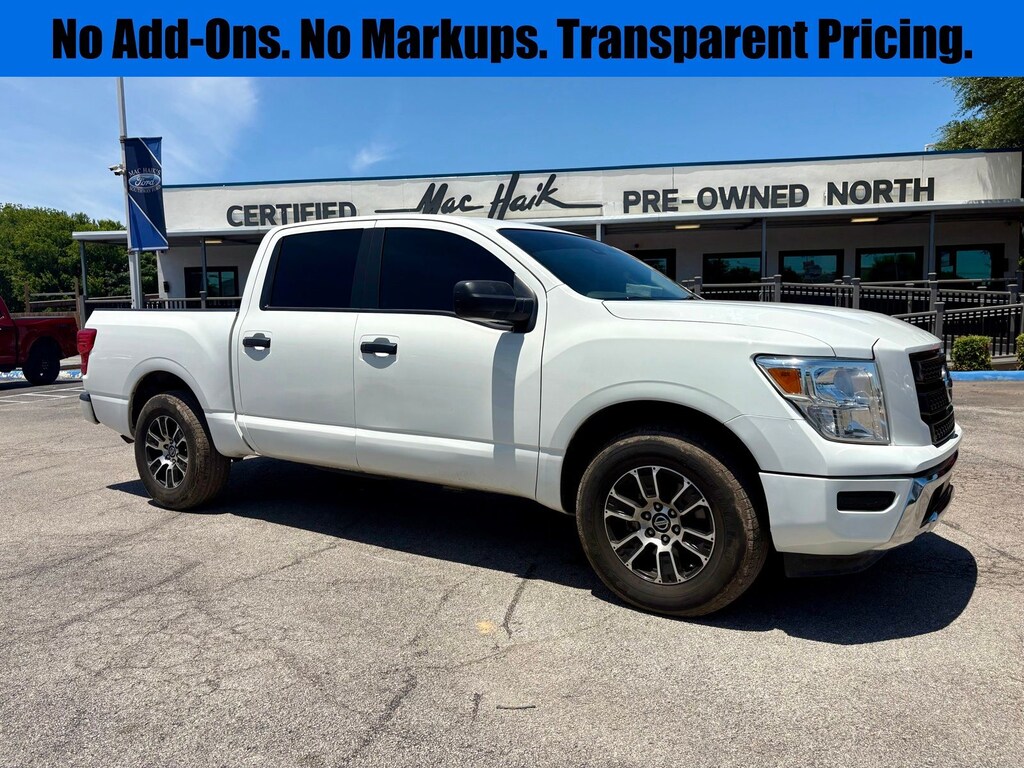 Used 2022 Nissan Titan SV Truck Crew Cab