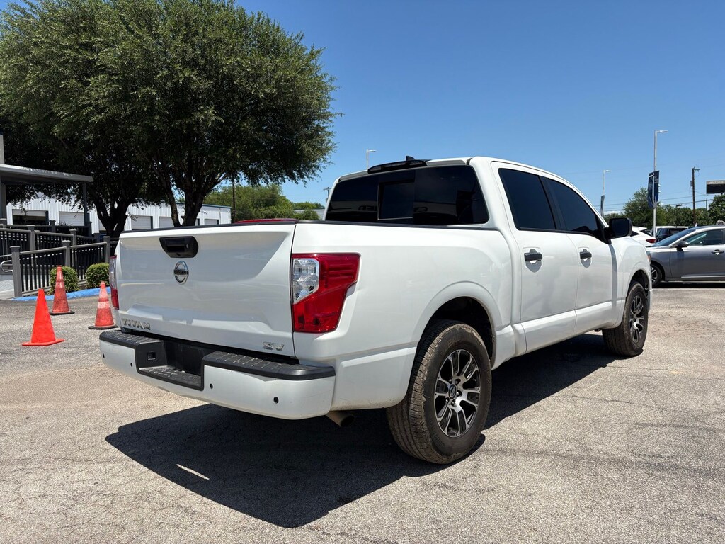 Used 2022 Nissan Titan SV Truck Crew Cab