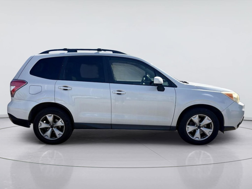 Used 2015 Subaru Forester 2.5i Premium SUV