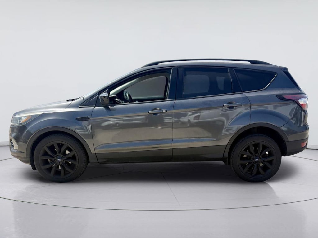 Used 2017 Ford Escape SE SUV
