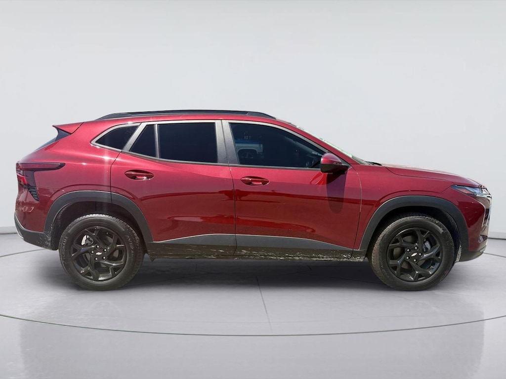 Used 2024 Chevrolet Trax LT SUV