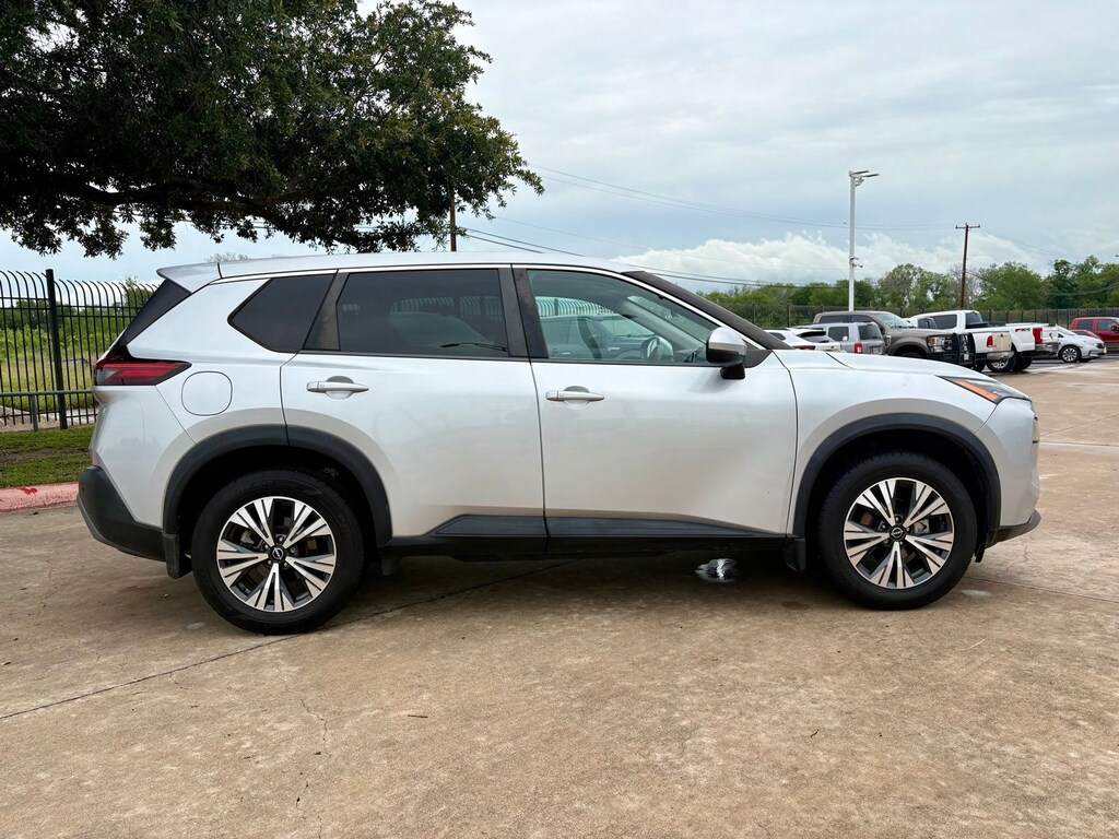 Used 2022 Nissan Rogue SV SUV