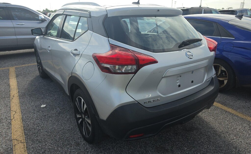 Used 2018 Nissan Kicks SV SUV