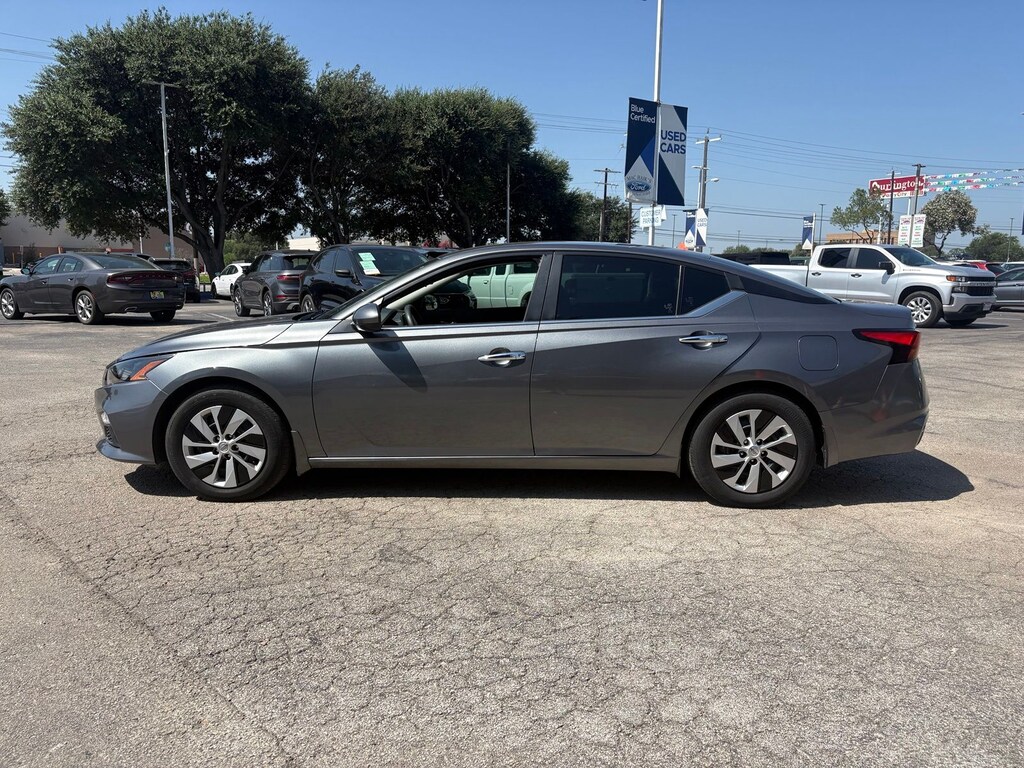 Used 2022 Nissan Altima 2.5 S Sedan
