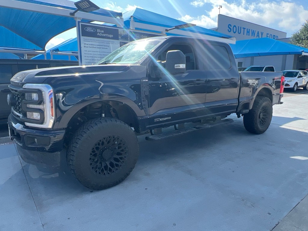 Used 2025 Ford F-250 Truck Crew Cab