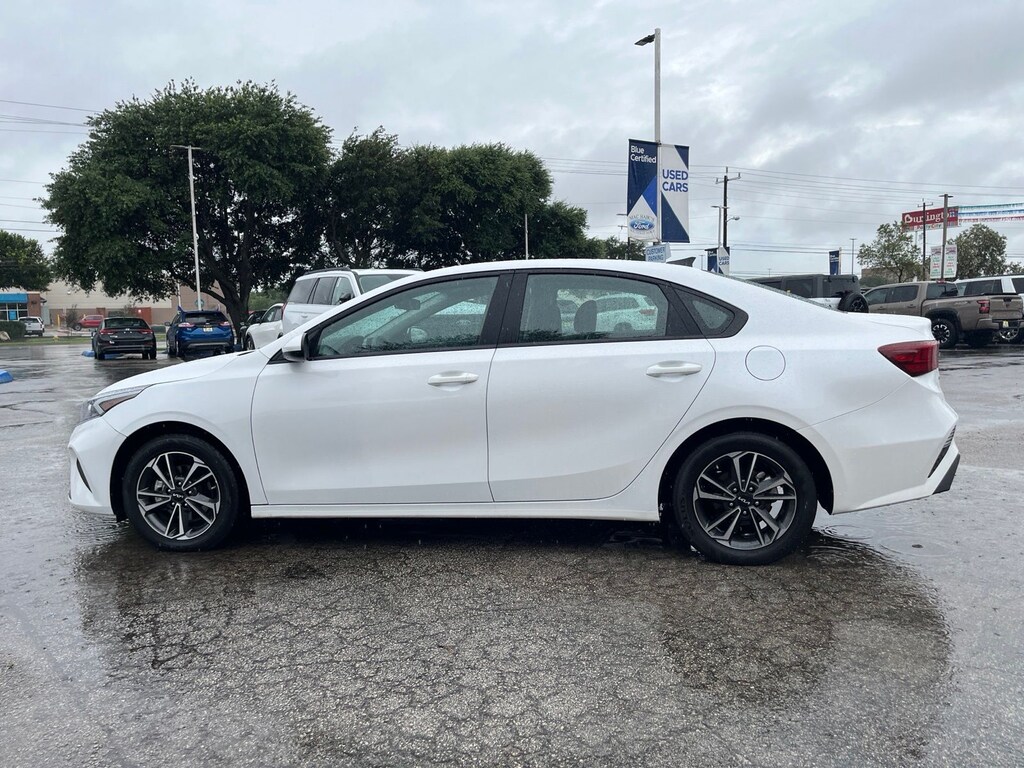 Used 2024 Kia Forte LXS Sedan
