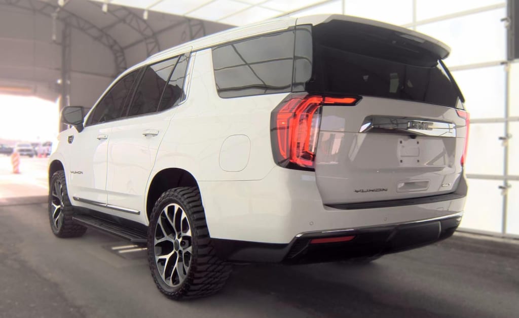 Used 2021 GMC Yukon SLT SUV
