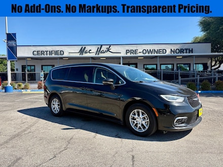 2023 Chrysler Pacifica Touring L Van Passenger Van